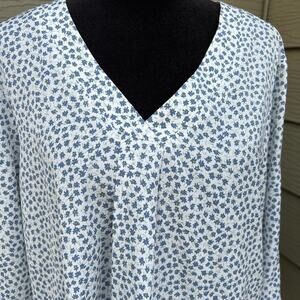 Youtalia, long sleeve, V-neck floral, blouse/tunic, women's size L